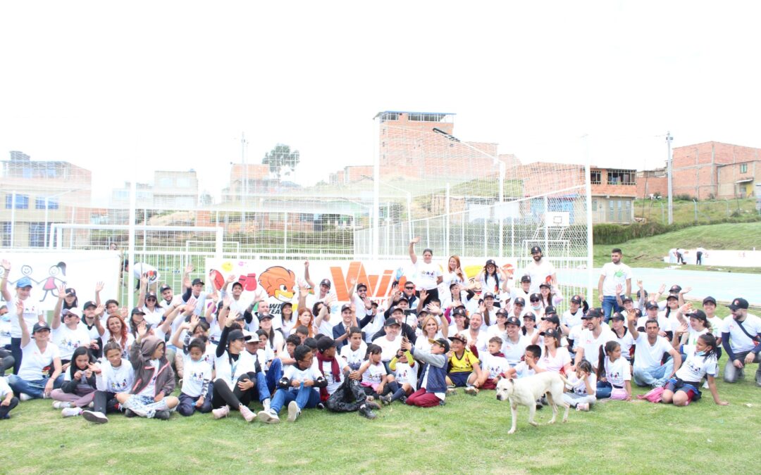 Fundación Colombianitos, Win Sport y Fundación Catalina Muñoz se unieron para restaurar cancha en Ciudad Bolívar.